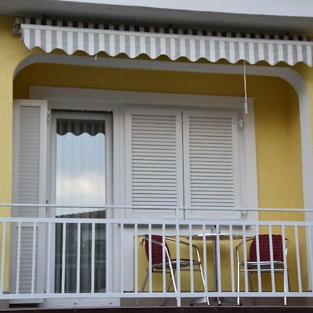 Apartmani Novosel Šilo Exteriör bild